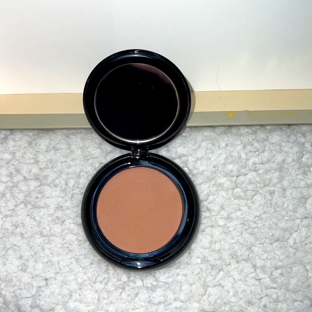 Marc Jacob Gel Powder Eyeshadow 520 The Big-O!